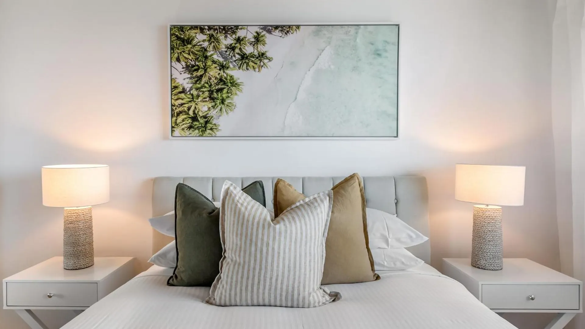 אלכסנדרה הדלנד 2-Bed Near Beach With Bbq & Stunning Ocean Views 0*, אלכסנדרה הדלנד אוסטרליה
