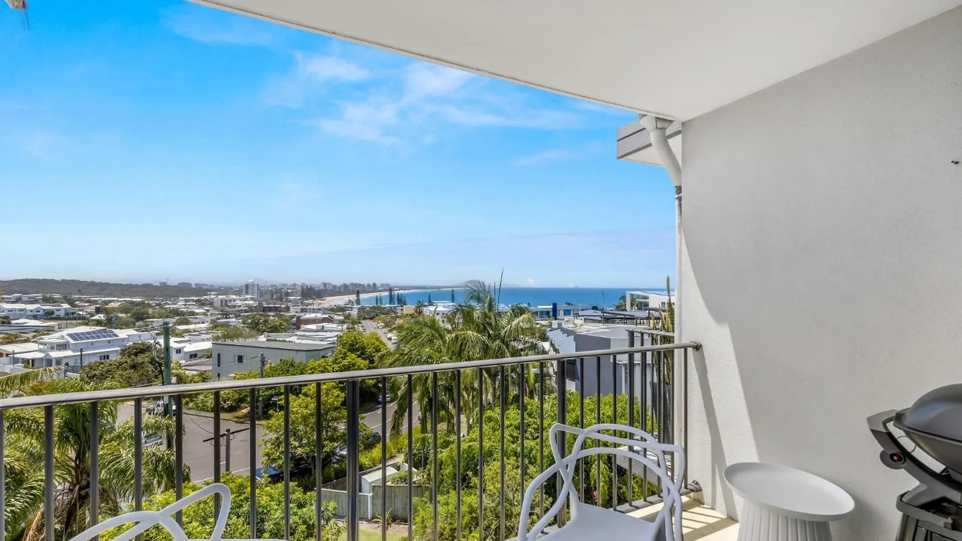 Apartment 2-Bed Near Beach With Bbq & Stunning Ocean Views Alexandra Headland